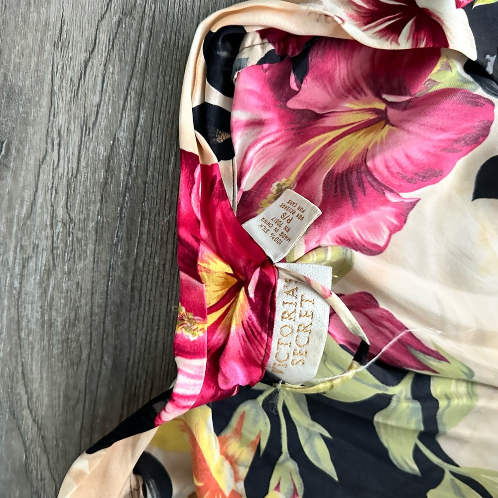 Victoria's Secret Pink and Cream Floral Top